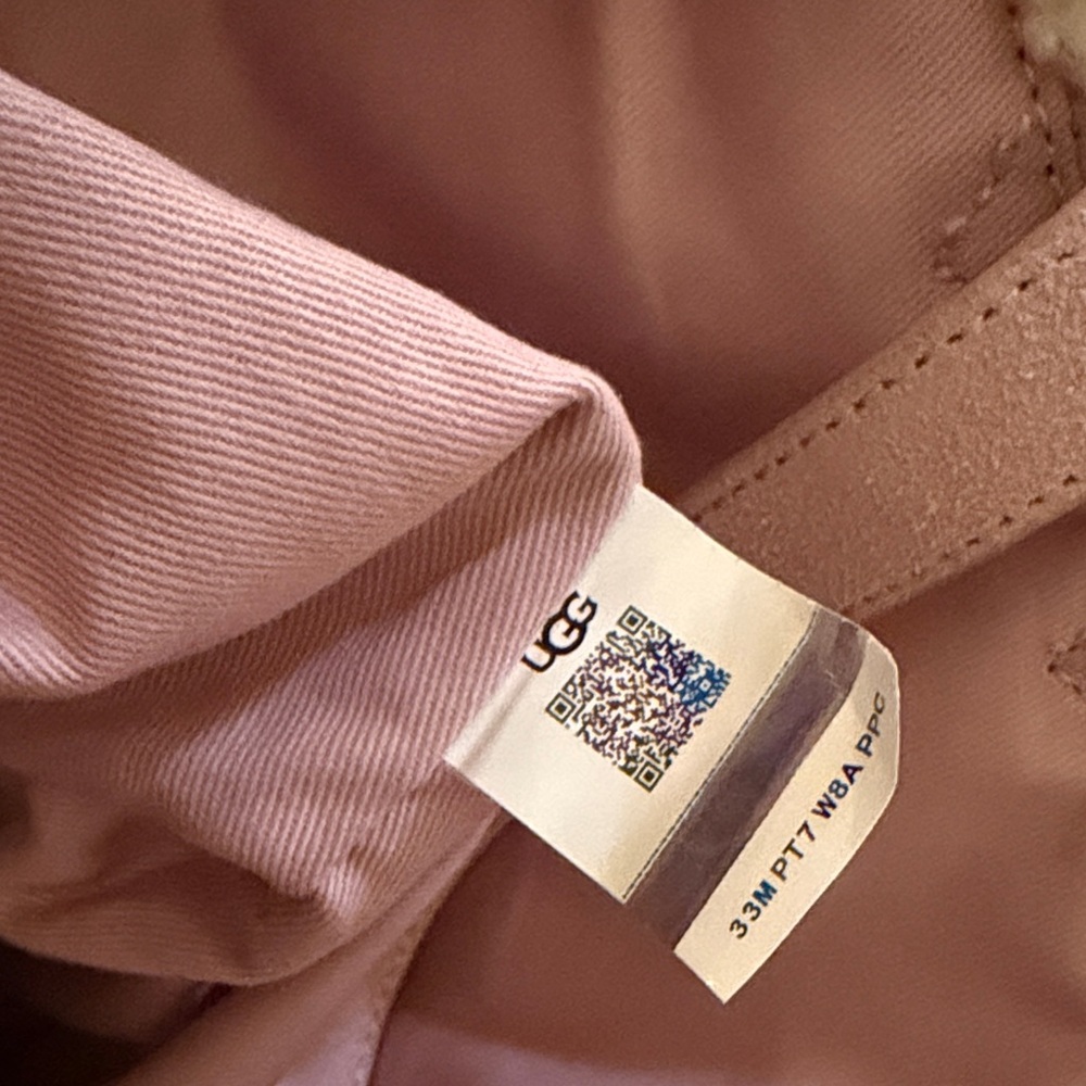 Telfar Blush Shearling Tote Bag - Picture 13 of 15